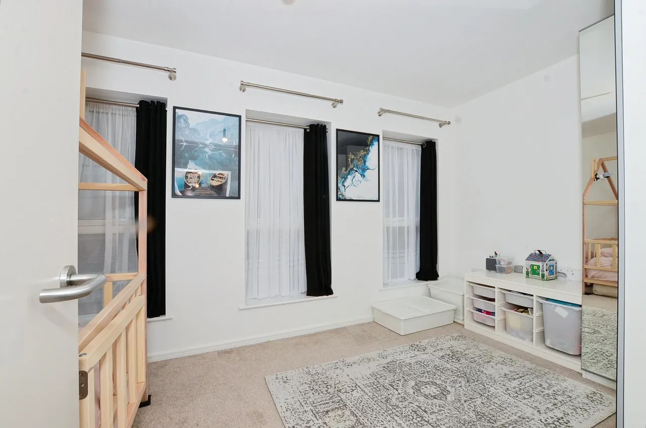 Bucknall Place, Watford, WD19, photo 6