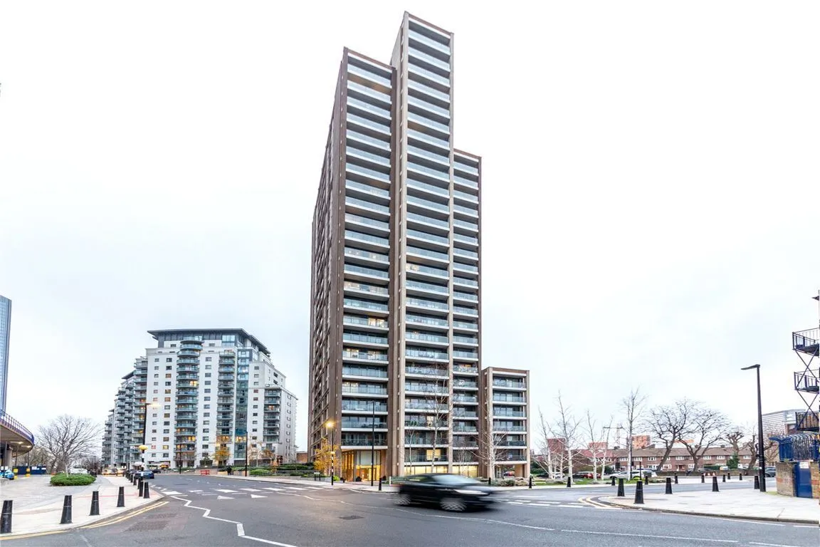 East Ferry Road, Canary Wharf, photo 12