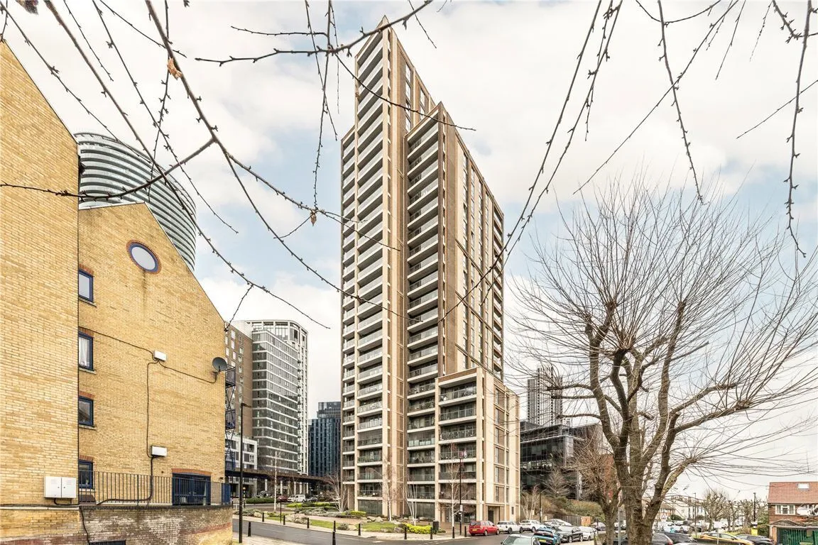 East Ferry Road, Canary Wharf, photo 15