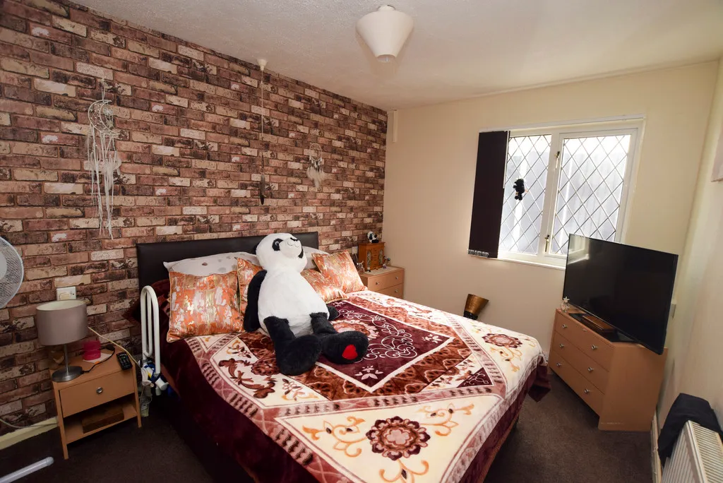 Burford, Brookside, TF3, photo 10