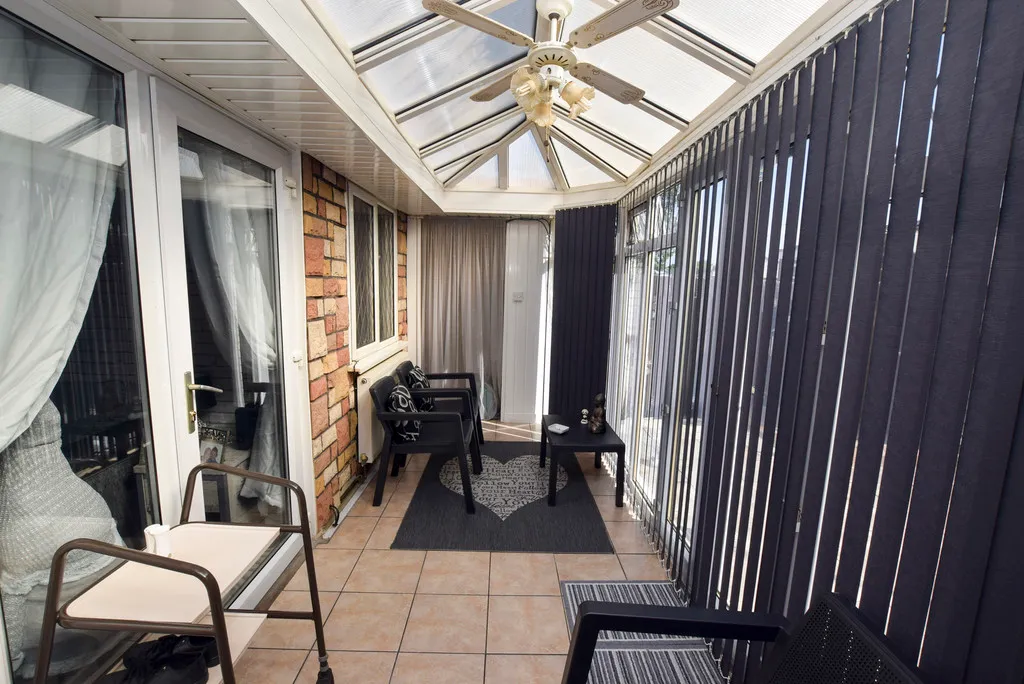 Burford, Brookside, TF3, photo 8