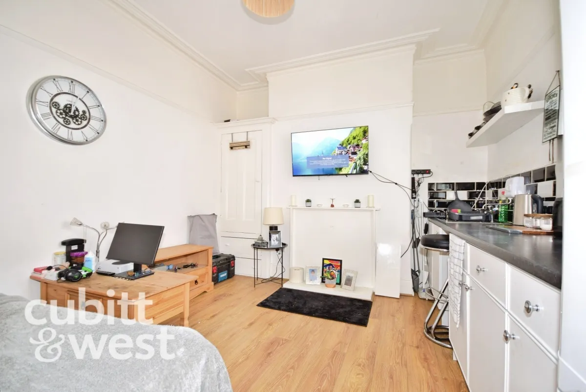 DEPOSIT ALTERNATIVE AVAILABLE London Road, Portsmouth, PO2, photo 4