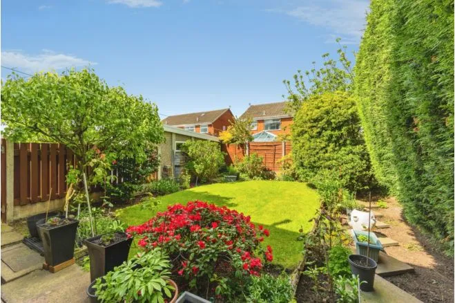 Ashlands Drive, Manchester, M34, photo 13
