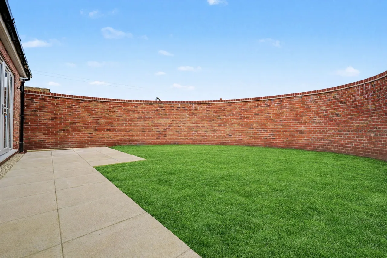 Plot 11 (THE CHARLES), HAWKSLEY RISE, Leicester Road - LE10 1BS, photo 12