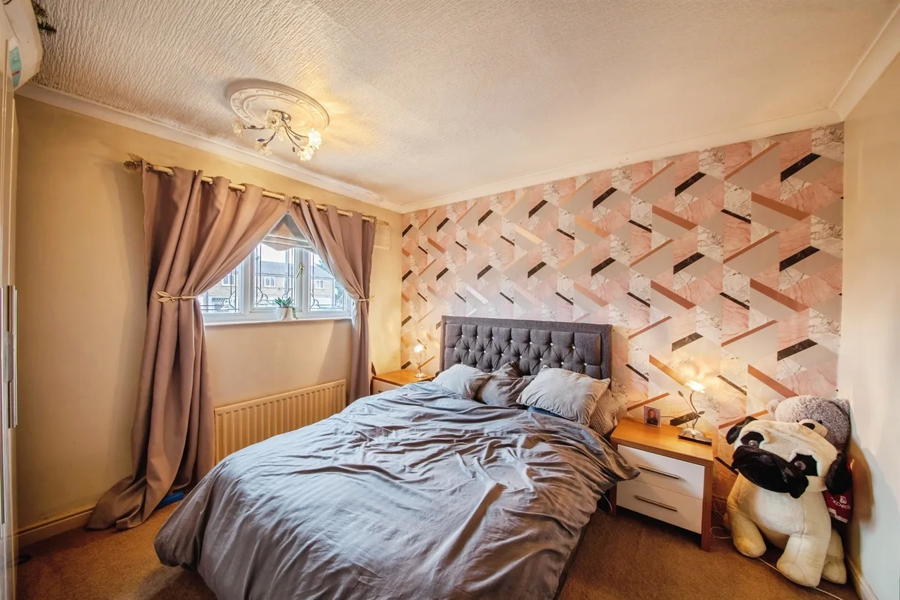 Lindhurst Road, Athersley North, S71, photo 9