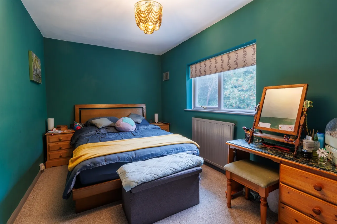 Woodlands Road, East Grinstead, RH19, photo 8