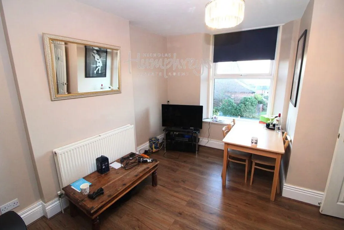 4 bed property to rent, Pickmere Road, S10