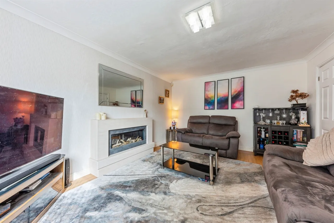 Thorold Road, Barrowby, NG32, photo 4