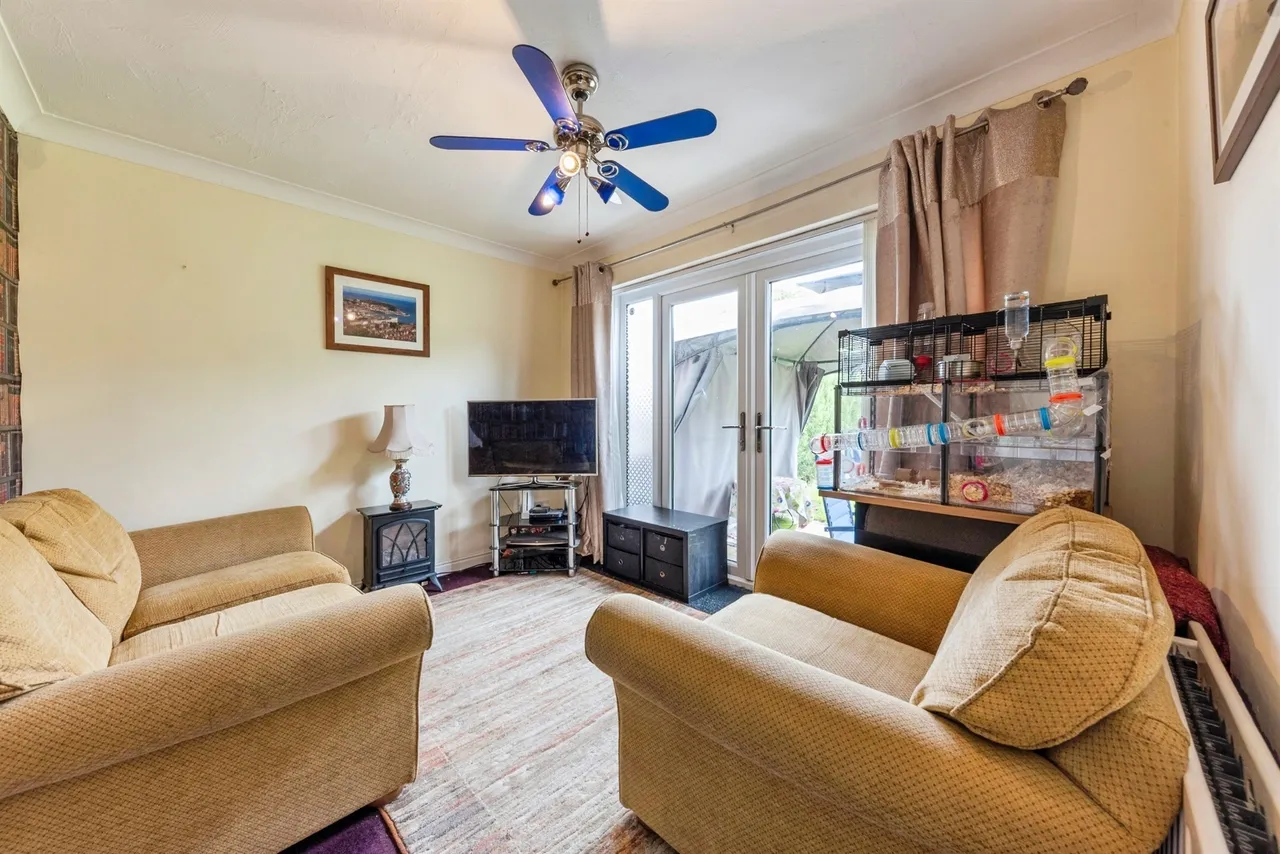 Thorold Road, Barrowby, NG32, photo 6
