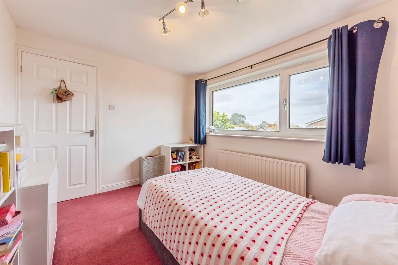 Thorold Road, Barrowby, NG32, photo 20