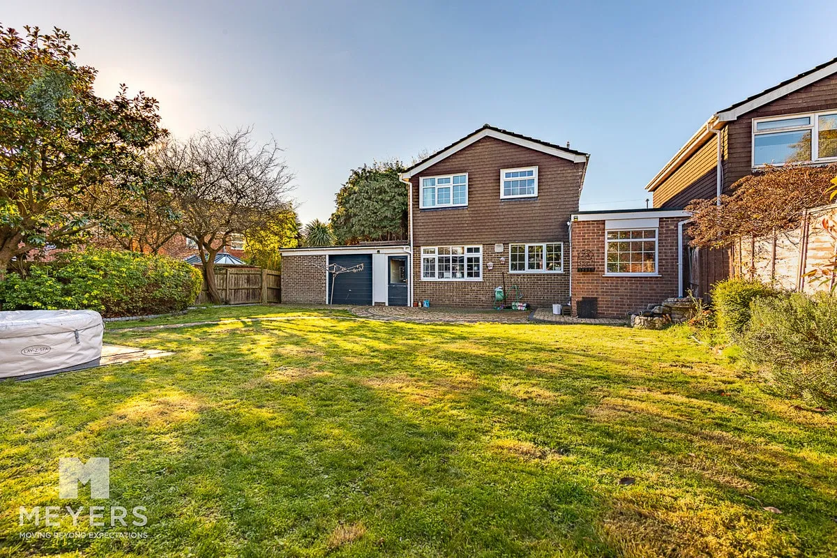 Anne Close, Christchurch, BH23, photo 5