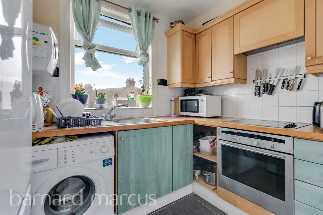 London Road, Thornton Heath, photo 2
