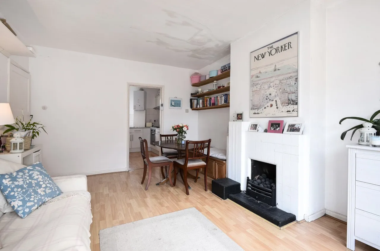 2 bed flat for sale — Effie Road, Fulham, London, SW6