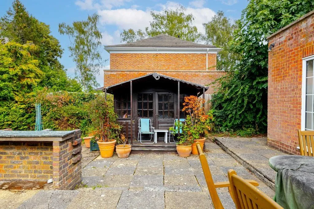 Paddock Walk, Warlingham, photo 25