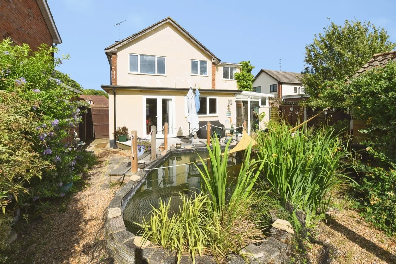 Englefield Close, Hockley, Essex, SS5, photo 3