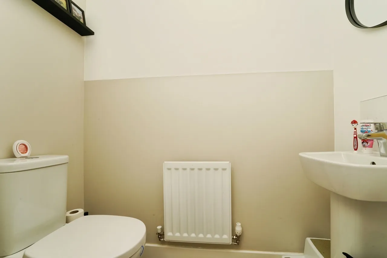 Rudge Close, Hardwicke, Gloucester, Gloucestershire, GL2, photo 12