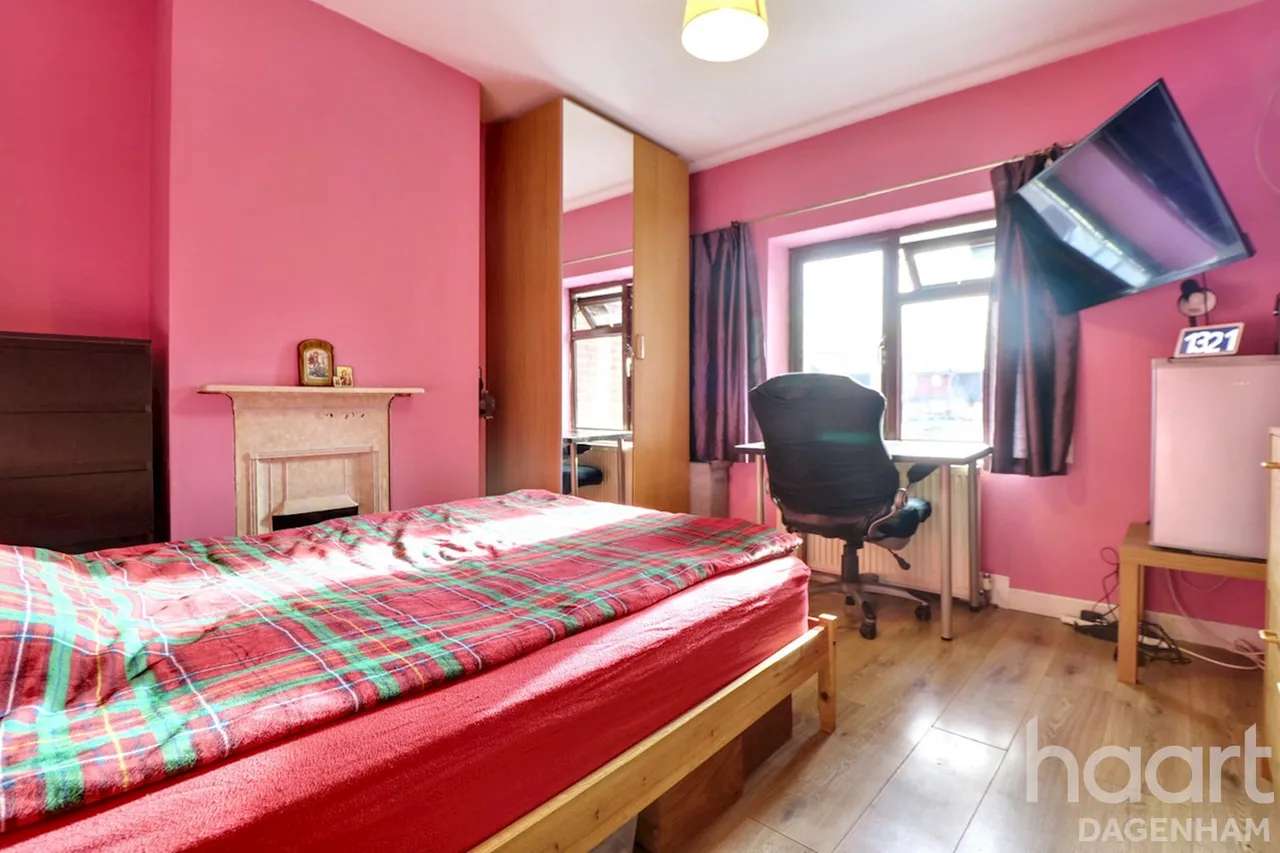 St Georges Road, Dagenham, RM9, photo 19