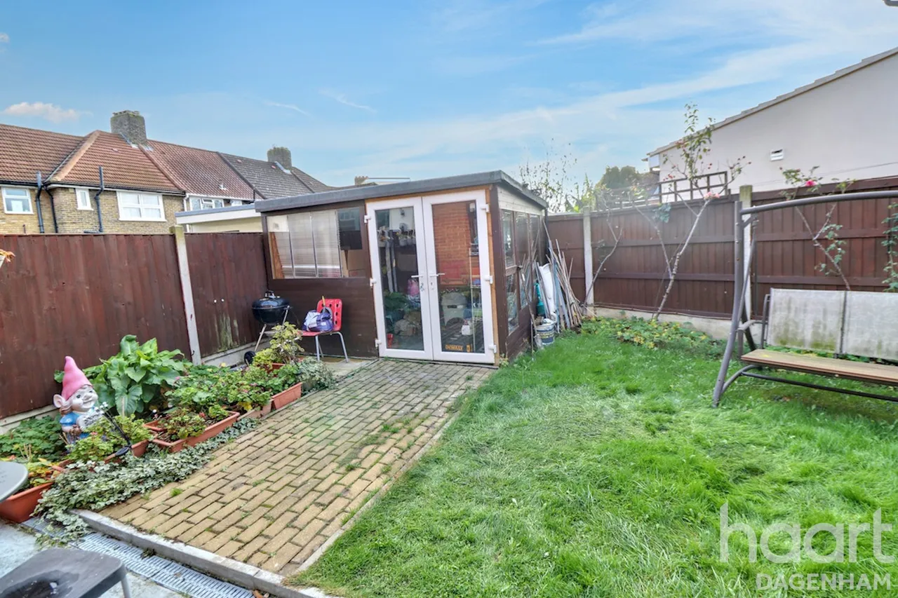 St Georges Road, Dagenham, RM9, photo 26