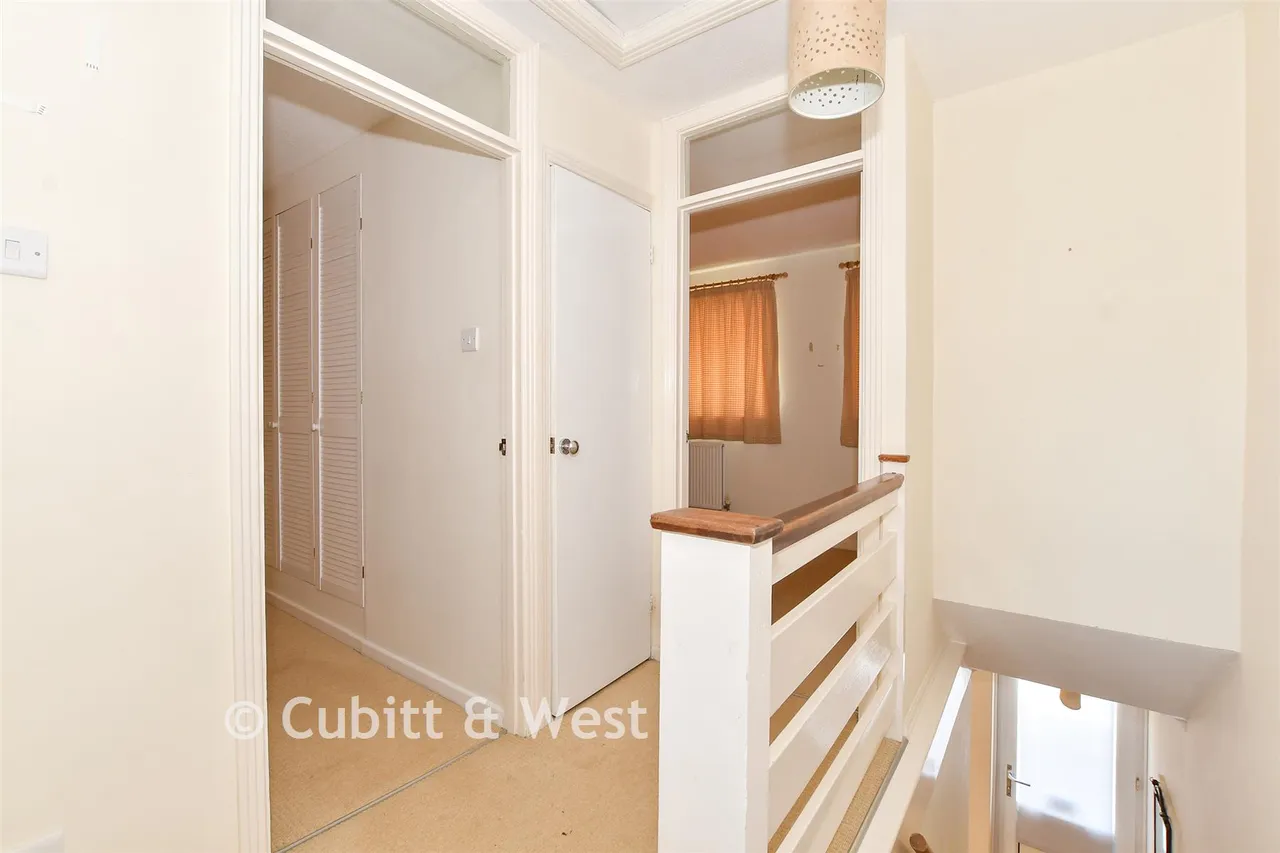 Glebelands, Pulborough, RH20, photo 6
