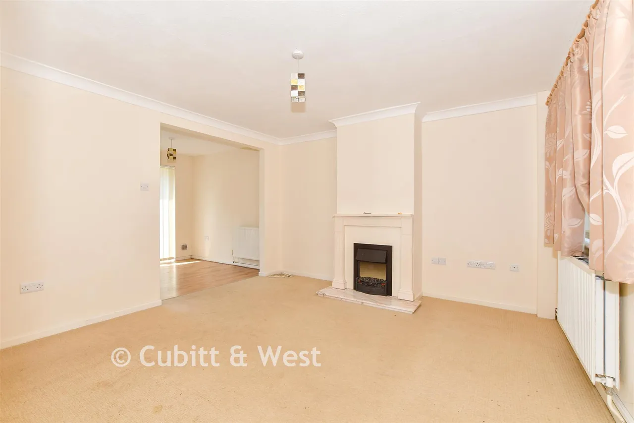 Glebelands, Pulborough, RH20, photo 5