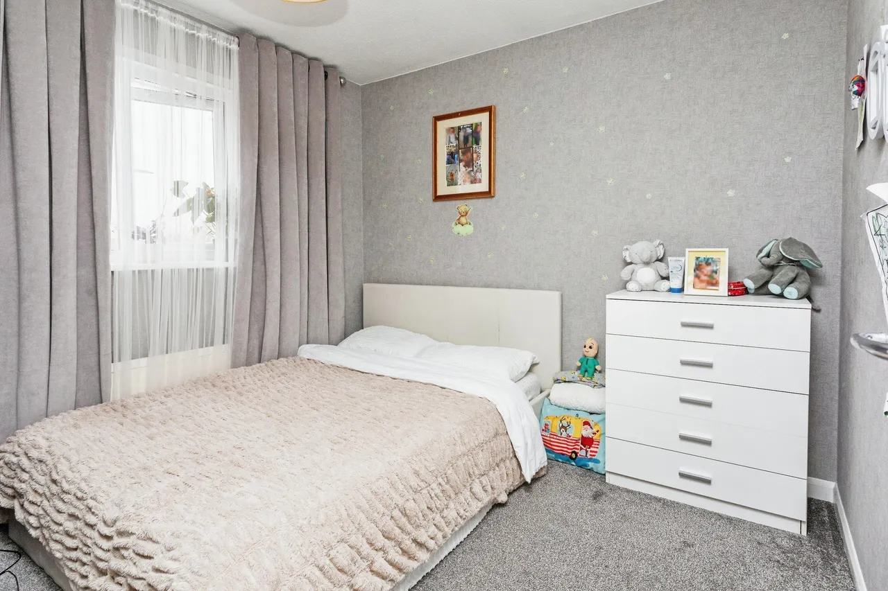 Harkness Close, Bletchley, Milton Keynes, Buckinghamshire, MK2, photo 10