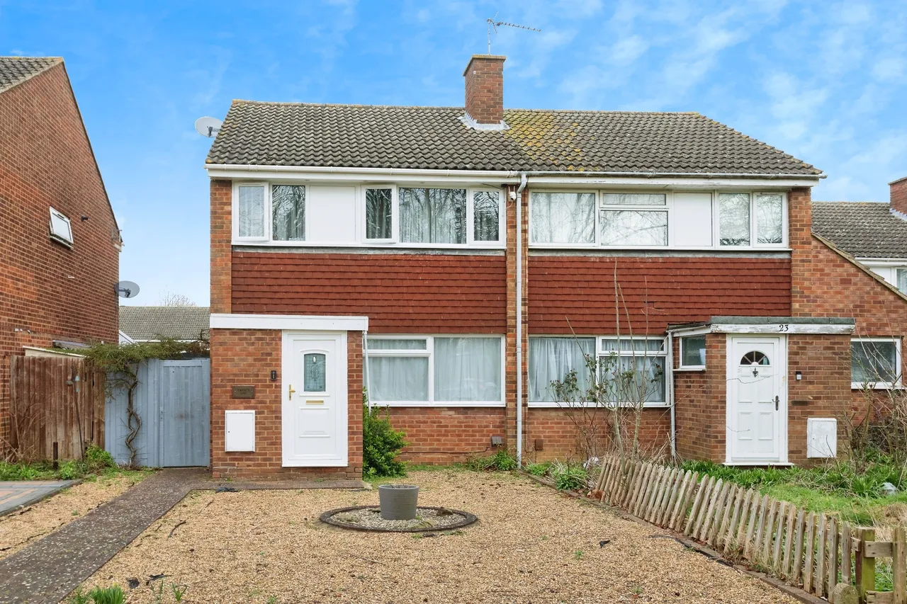 Harkness Close, Bletchley, Milton Keynes, Buckinghamshire, MK2, photo 15
