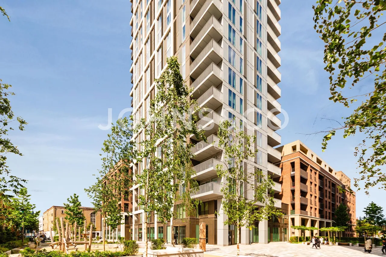Bouchon Point, Silk District, E1, photo 14