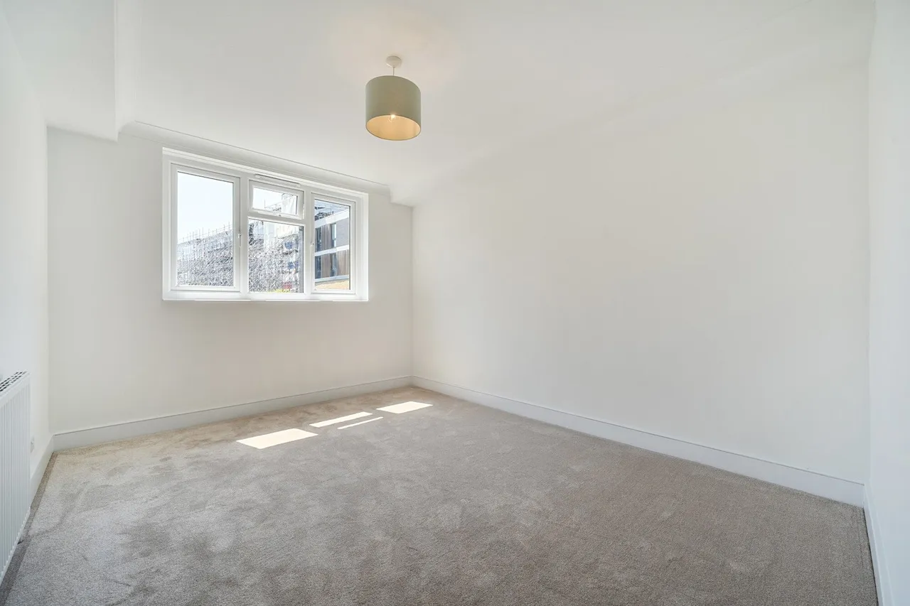 Calvert Road, SE10, photo 16