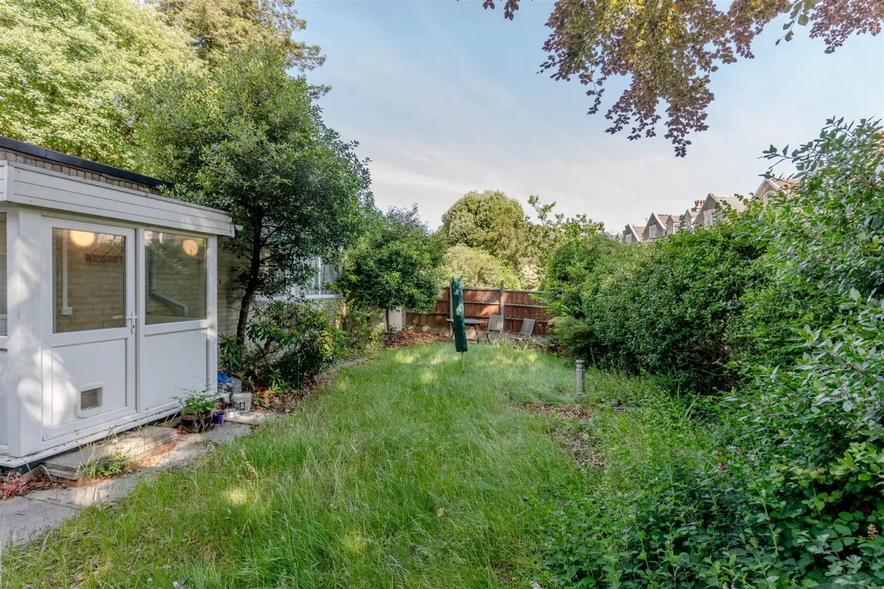 Durdham Park, BS6, photo 12