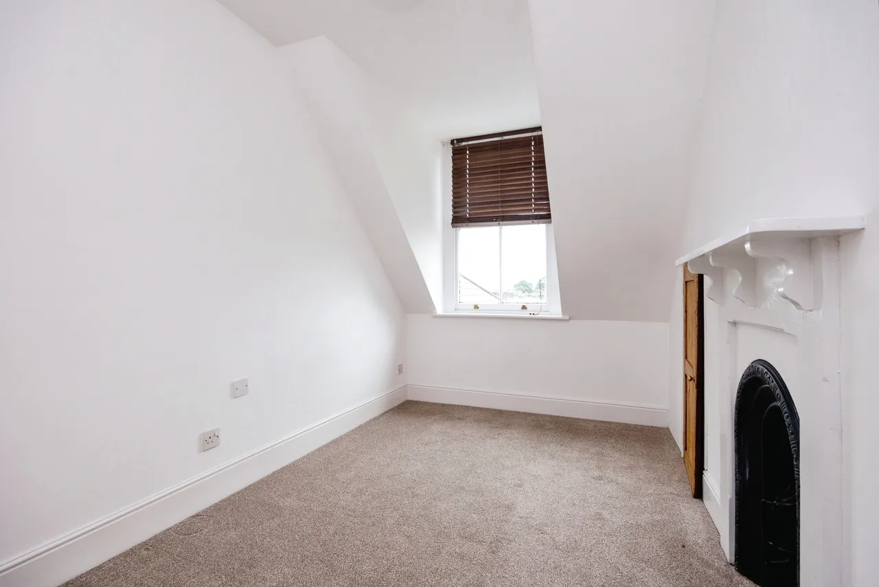 York Road, Guildford, GU1, photo 10