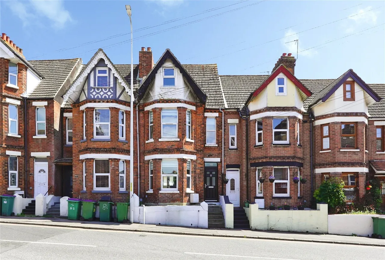4 bed house for sale — Black Bull Road, Folkestone, Kent, CT19