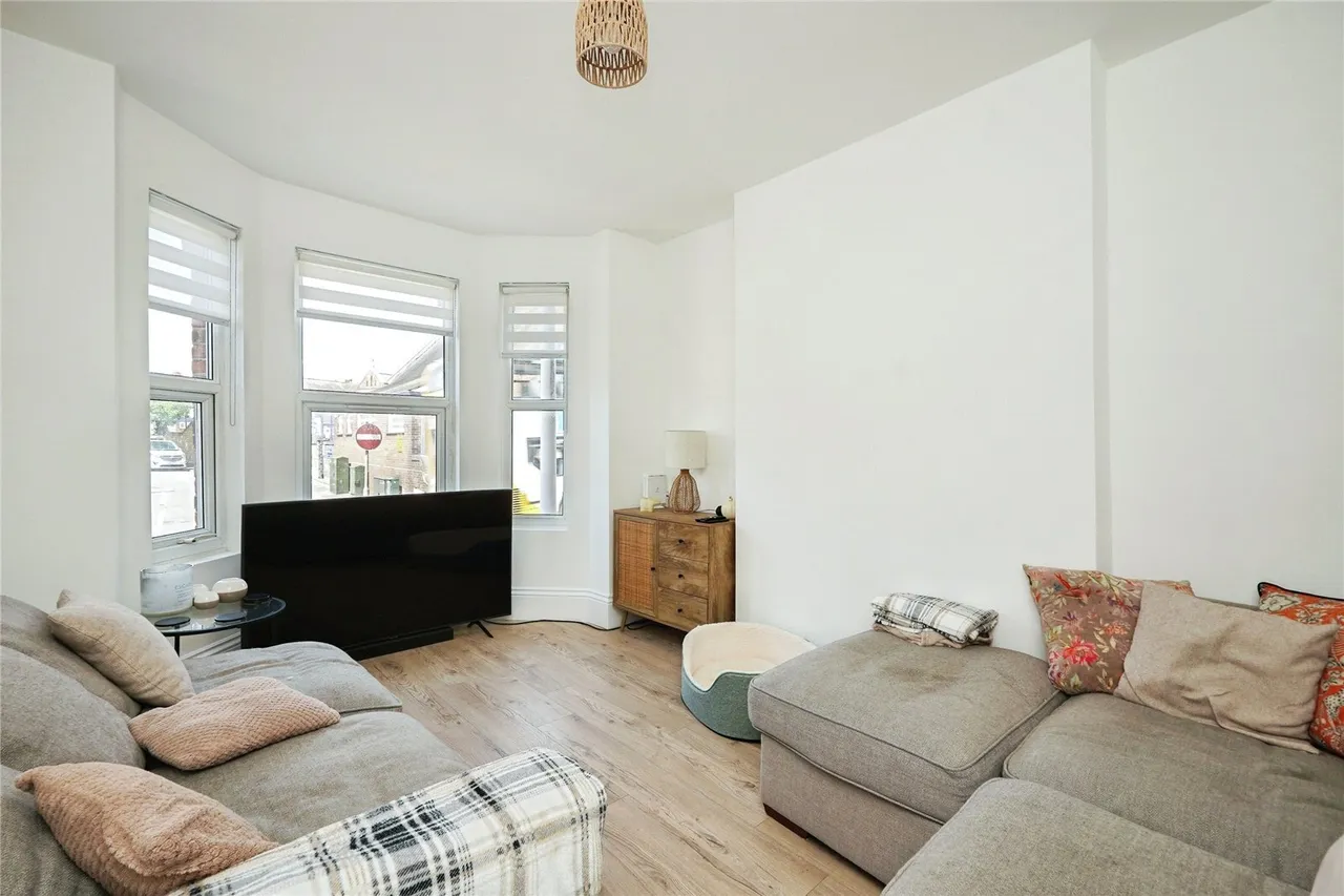 Black Bull Road, Folkestone, Kent, CT19, photo 4