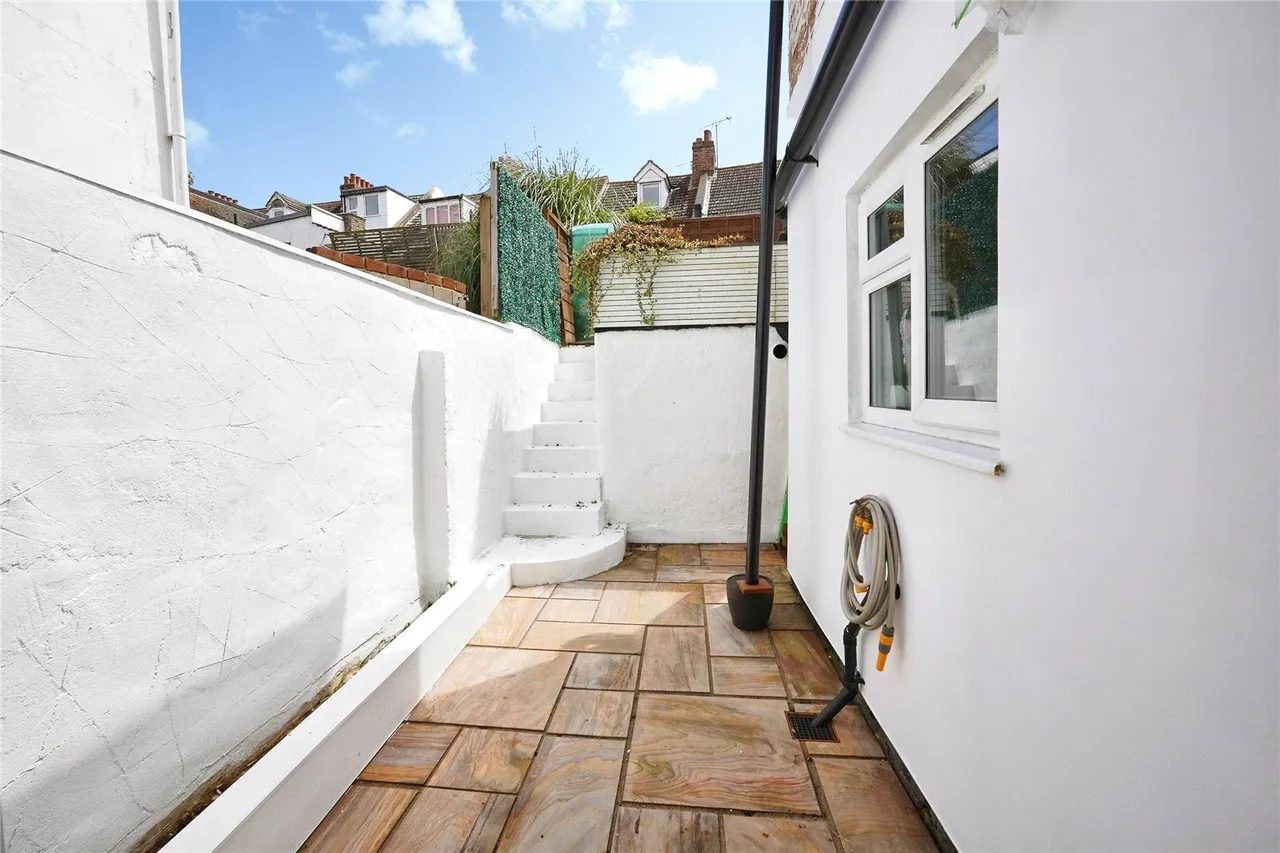 Black Bull Road, Folkestone, Kent, CT19, photo 11