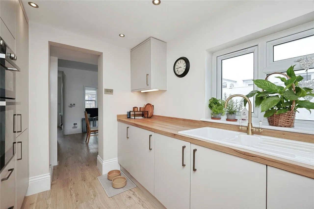 Black Bull Road, Folkestone, Kent, CT19, photo 12