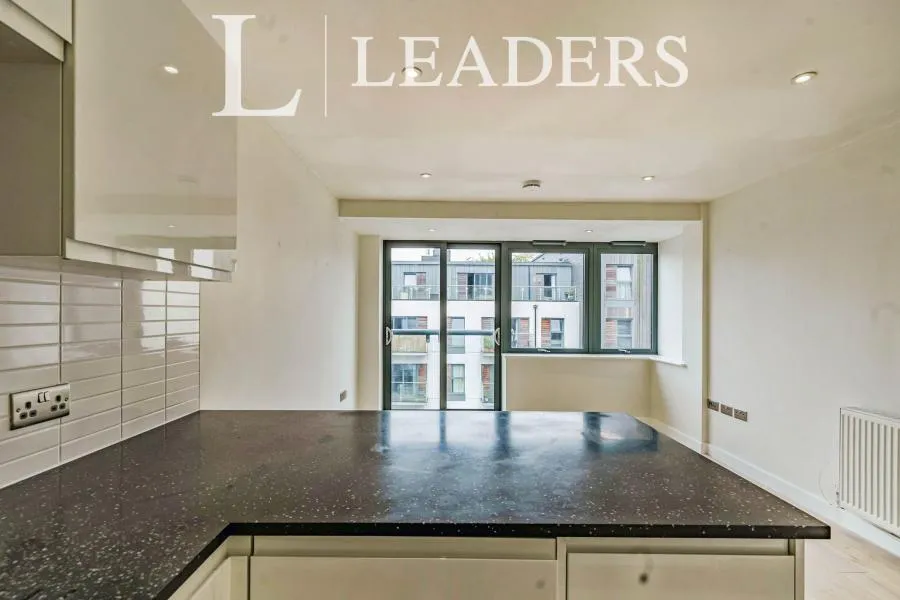 Horsham Gates Two, Horsham, RH13, photo 4