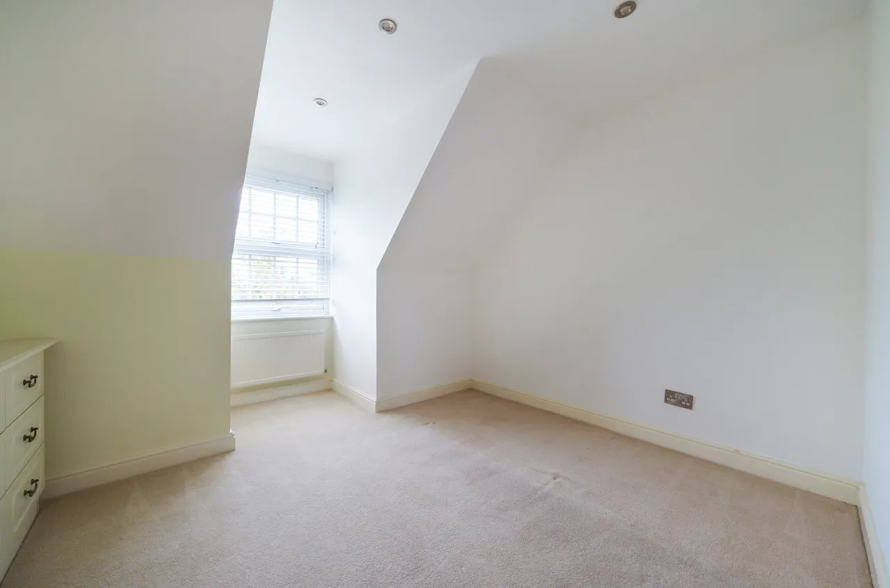 Frensham Road, Farnham, GU9, photo 7