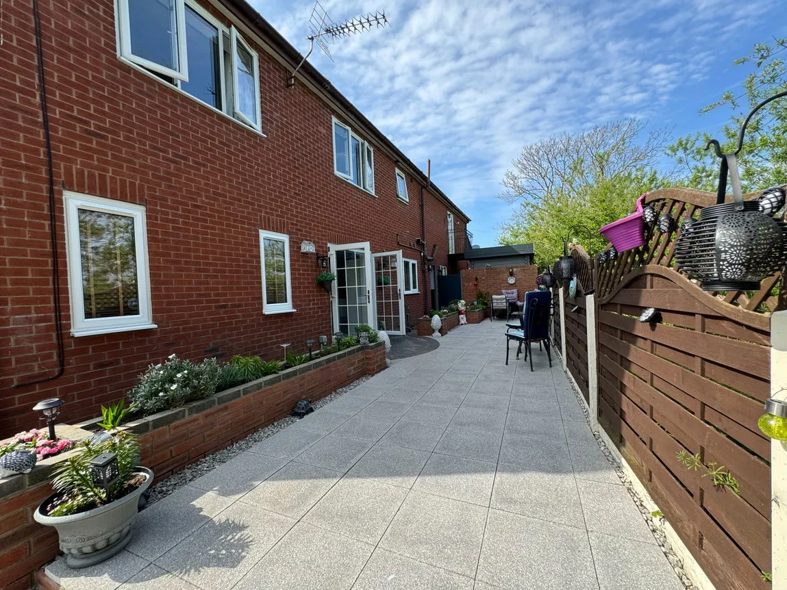 Gwellyn Avenue, Kinmel Bay, Rhyl, Denbighshire, LL18 5HR, photo 27