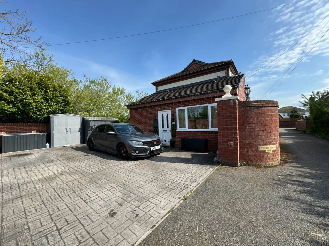 Gwellyn Avenue, Kinmel Bay, Rhyl, Denbighshire, LL18 5HR, photo 34