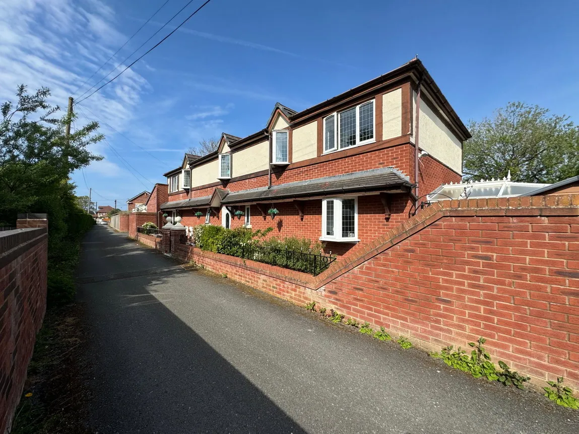 Gwellyn Avenue, Kinmel Bay, Rhyl, Denbighshire, LL18 5HR, photo 33