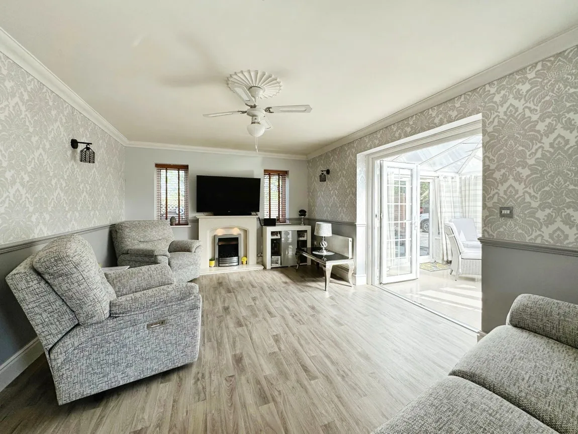 Gwellyn Avenue, Kinmel Bay, Rhyl, Denbighshire, LL18 5HR, photo 6