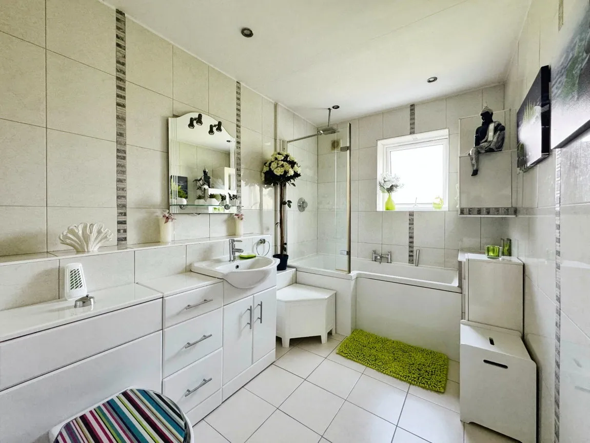 Gwellyn Avenue, Kinmel Bay, Rhyl, Denbighshire, LL18 5HR, photo 15