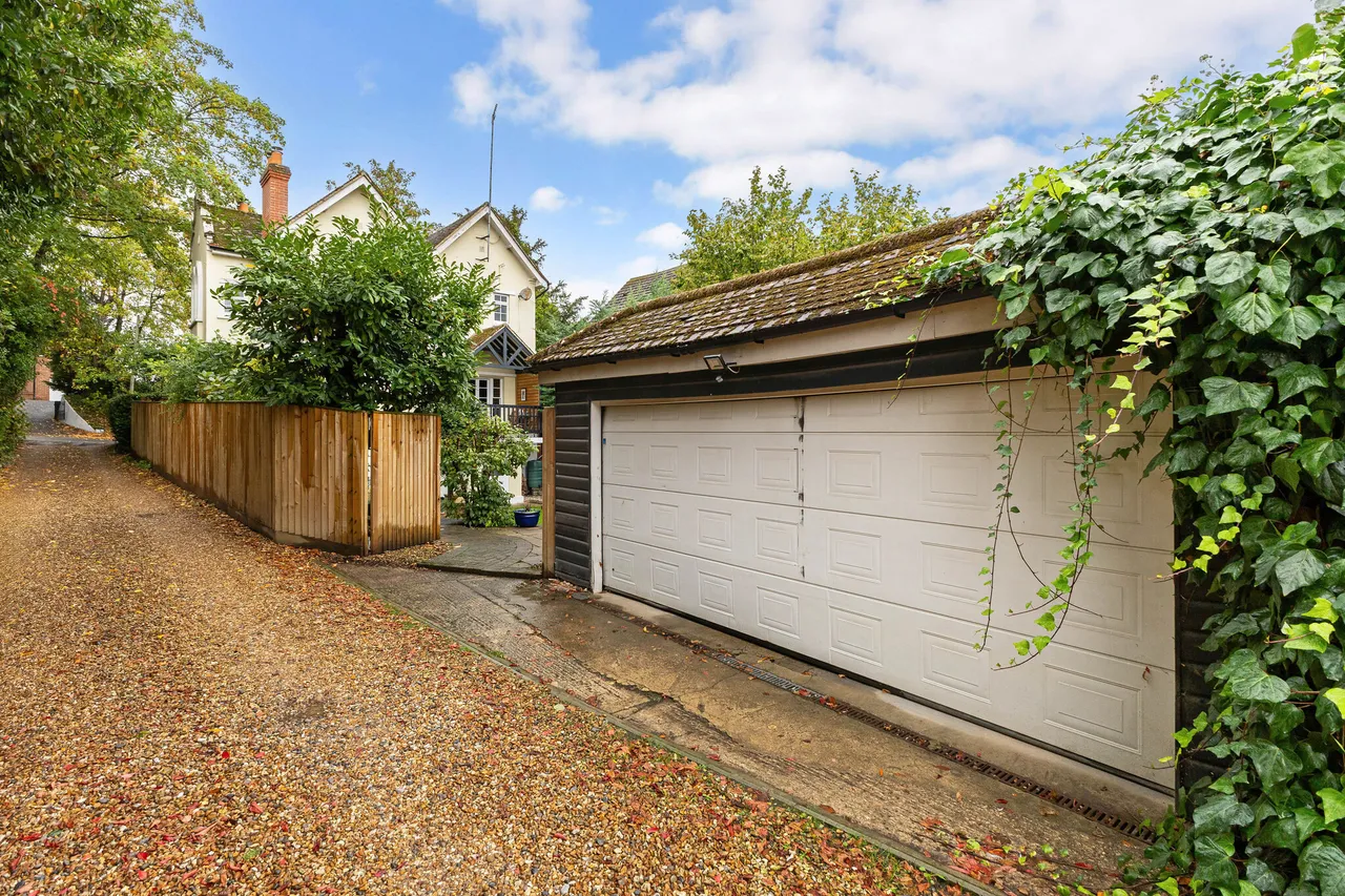 Newtown Road, Newbury, RG14, photo 15