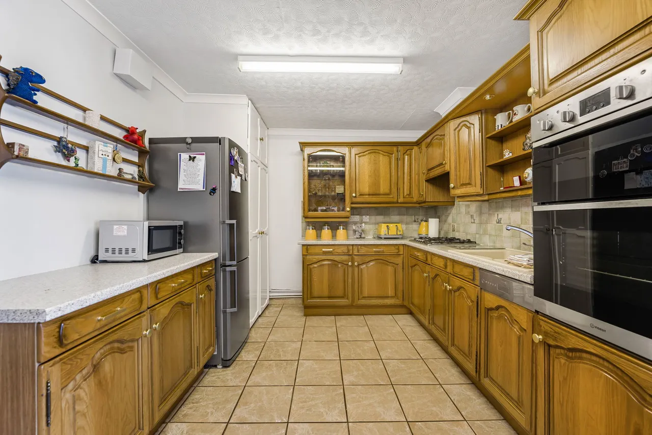 Rose Terrace, Llanharan, CF72, photo 8