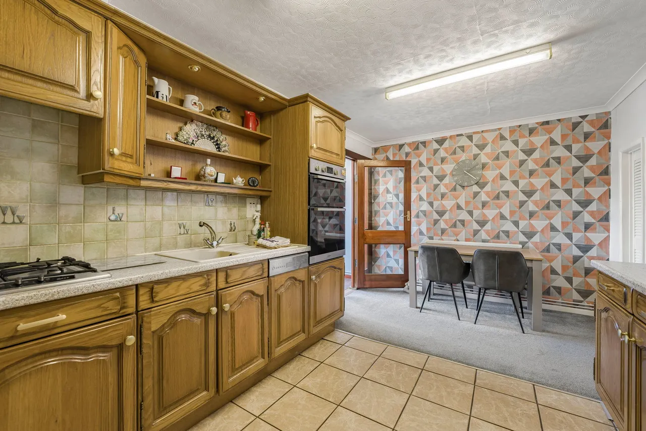 Rose Terrace, Llanharan, CF72, photo 10