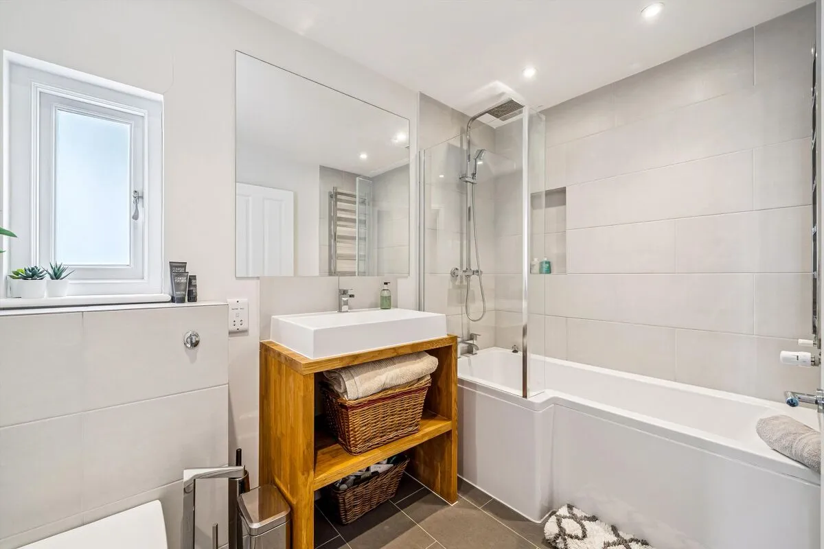 Inman Road, London, SW18, photo 15