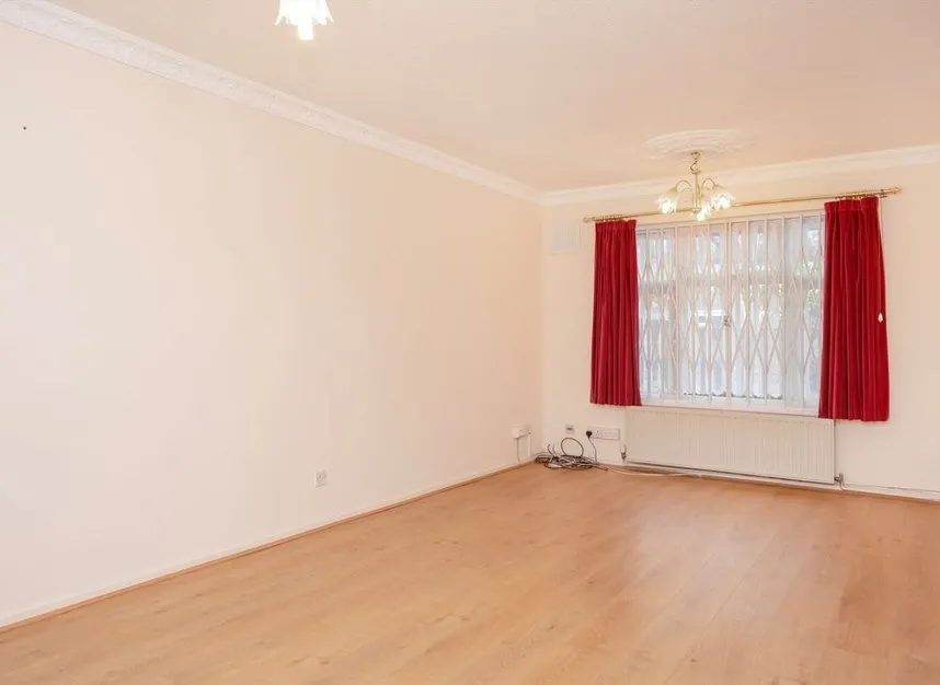 Plimsoll Close, Canary Wharf, E14, photo 2
