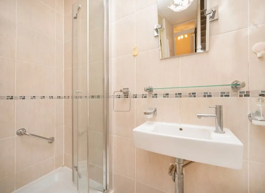 Plimsoll Close, Canary Wharf, E14, photo 8