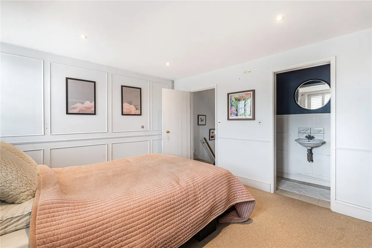 Gloucester Road, Cirencester, GL7, photo 12