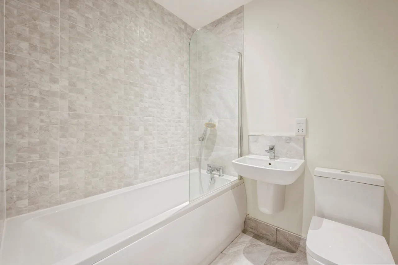 Avro Way, Blaxton, DN9, photo 17