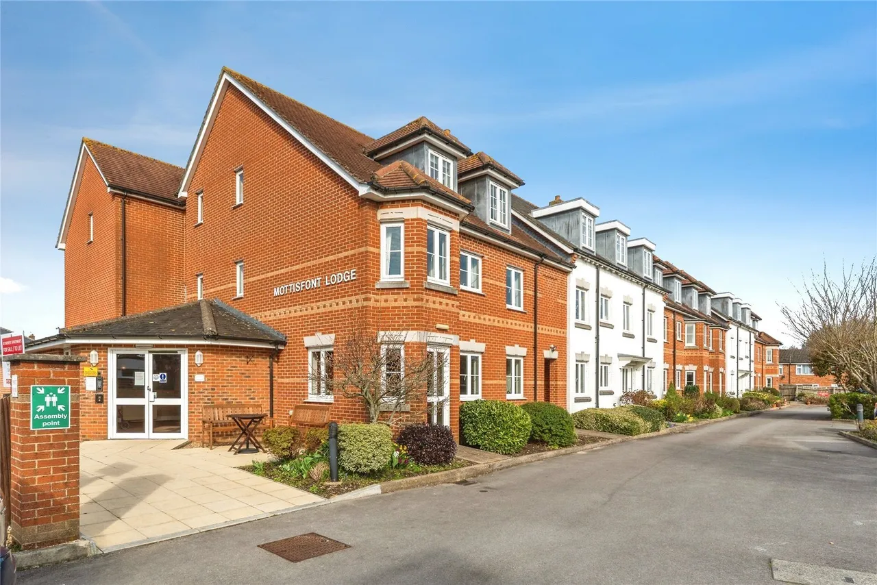 1 bed flat for sale, Alma Road, Romsey, SO51